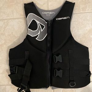 Black O’Briens extra large lifejacket men’s chest size 44 inches to 48 inches